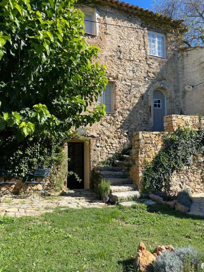 Domaine Le Petit Hameau Aparthotel Cotignac Exterior foto