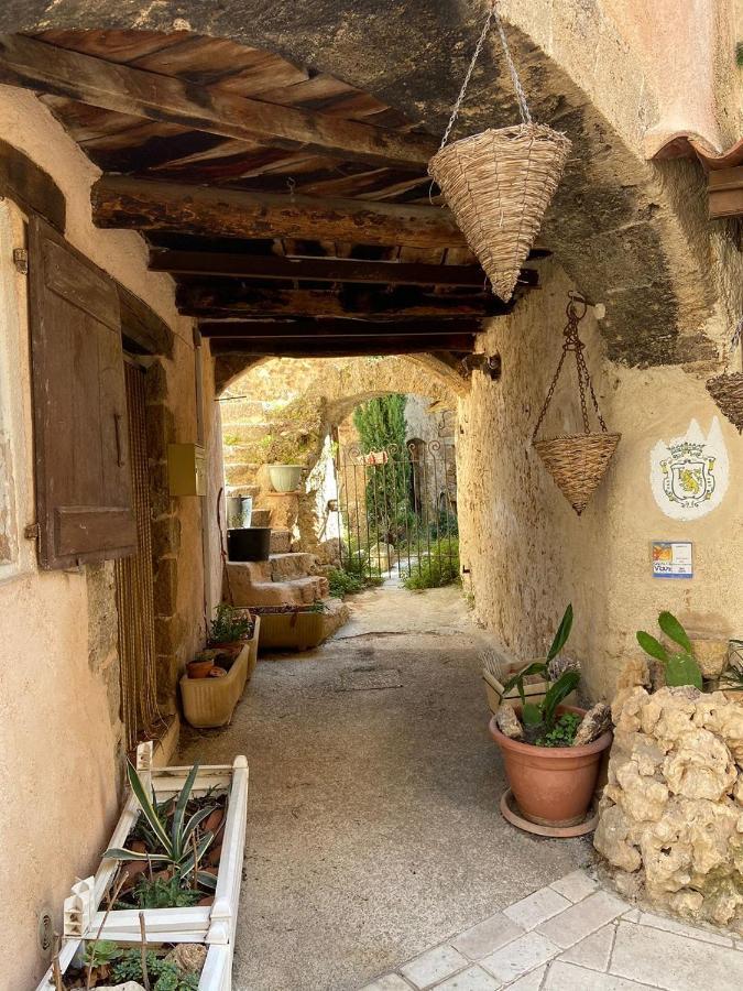 Domaine Le Petit Hameau Aparthotel Cotignac Exterior foto